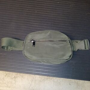 Wild fable fanny pack